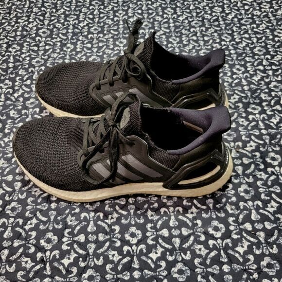 Adidas Ultra Boost DNA Sneakers - Picture 1 of 8